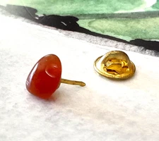 Vintage 1980's Gold Tone Carnelian  Stone Tie Pin Tack