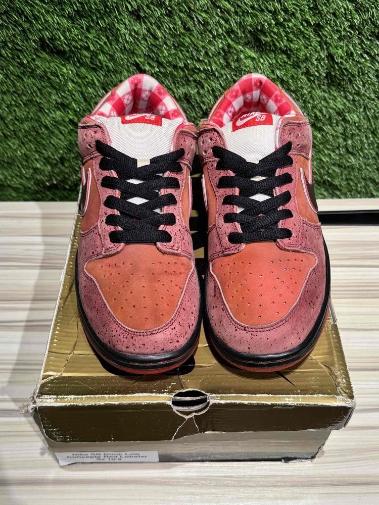 Size 10.5M/12W - Nike SB Dunk Low Concepts Red Lobster Sz
