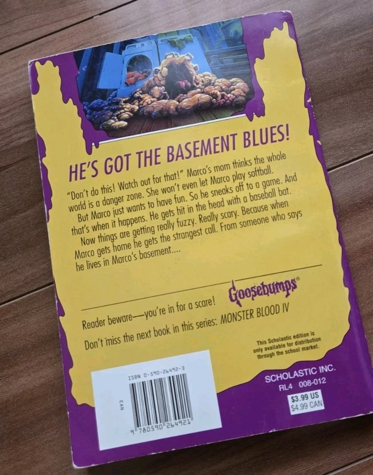 RL Stine Goosebumps #61 I Live in Your Basement! Book 1st Edition Original Serie - Image 3 of 4