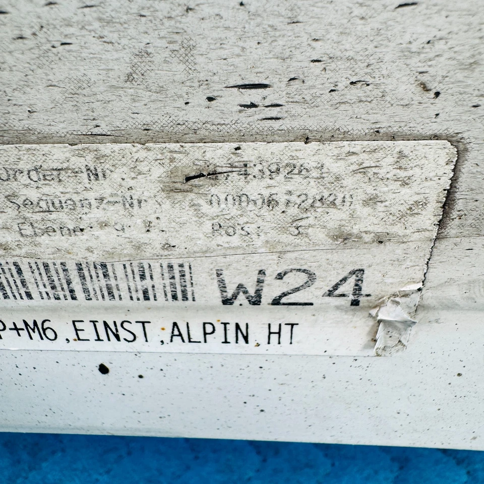 2012–2017 BMW 650i Right Side Skirt OEM 37439261 Alpinweiss 3 - Image 2 of 4