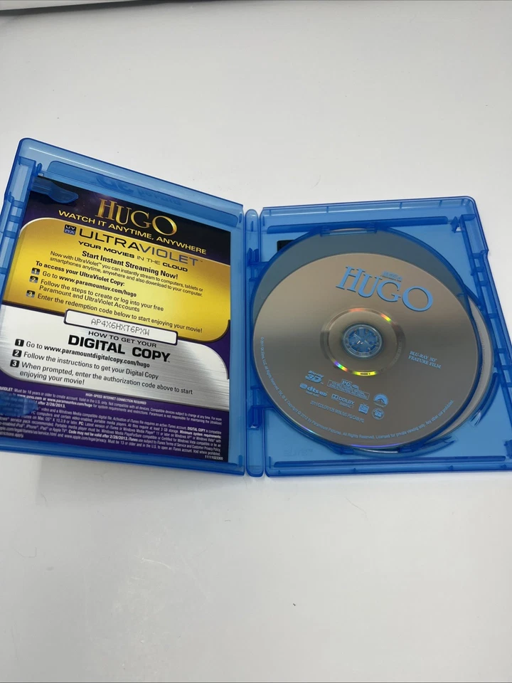 Hugo 3D (Blu-ray/3D/DVD), 3-Disc Set) w/Complete w/ Slipcover Tested Works Great - Image 3 of 4
