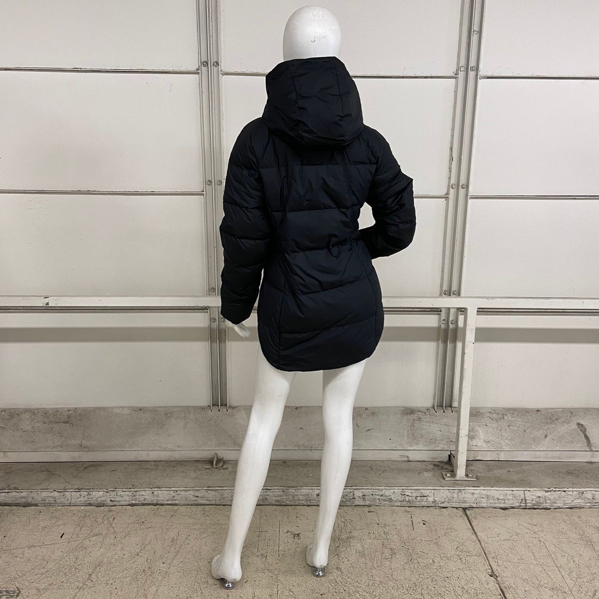 ATHLETA Downtown Puffer Jacket Women's Size ST Black 659091 ATHLETA Downtown Puffer Jacket Women's Size ST Black 659091