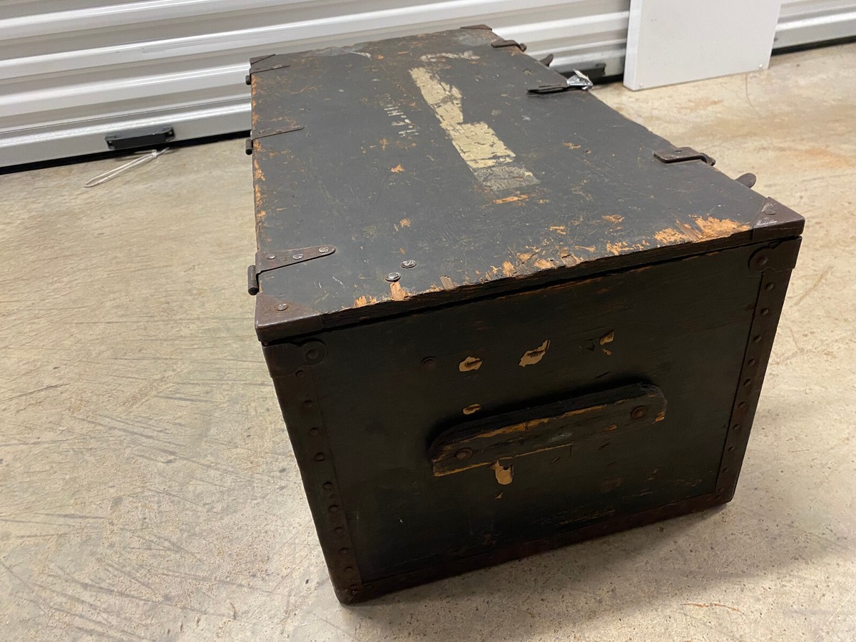 1942 WWII US Soldier's Footlocker Trunk Portable Wood Shwayder
