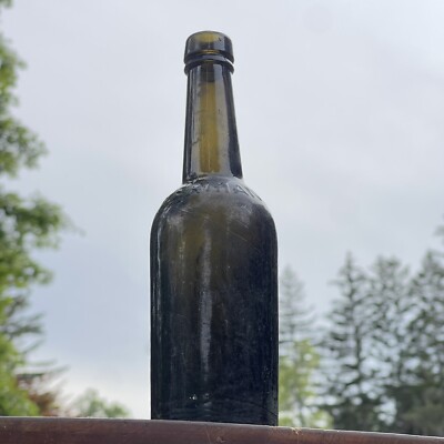Herman Meinhard Black Glass Beer Bottle Ale Dark Olive Green Embossed Shoulder