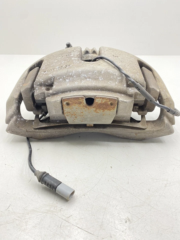 BMW 750Li F01 F02 FRONT LEFT DRIVER SIDE BRAKE CALIPER OEM 2010 - 2015 - Image 4 of 4