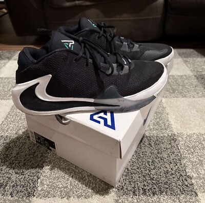 charles and veronica basketball shoes