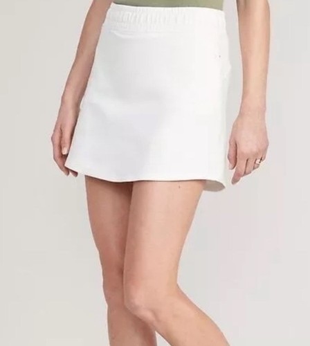 Old Navy High-Waisted Dynamic Fleece Mini Skort for Women Size S Color Magnolia