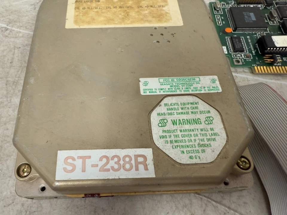 Seagate Model ST-238R Half Height HDD W/ SMS OMTI 20513 MFM CARD & CABLES - Image 2 of 4