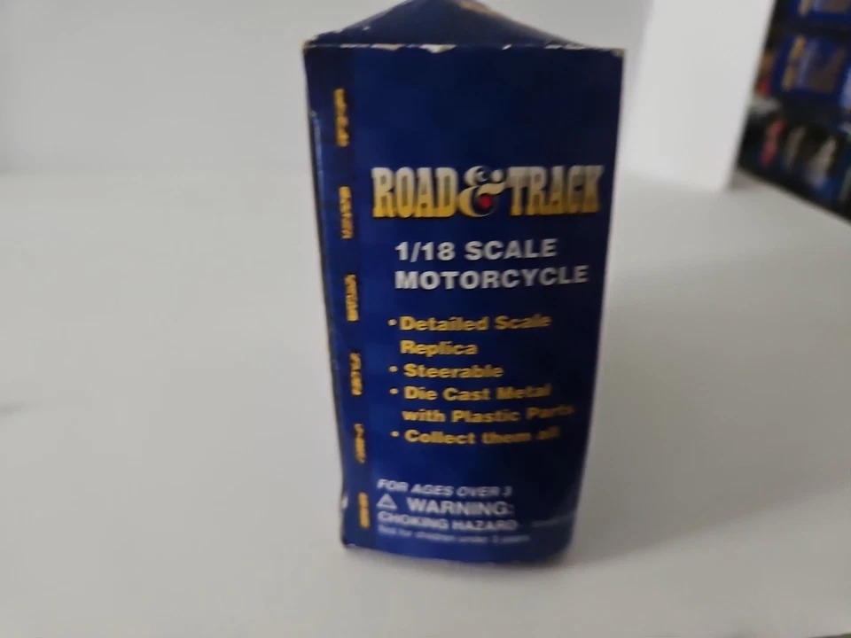 Road & Track Motorcycle 1/18 Scale Yellow Die Cast Daytona Triumph Motorcycle - Image 3 of 4