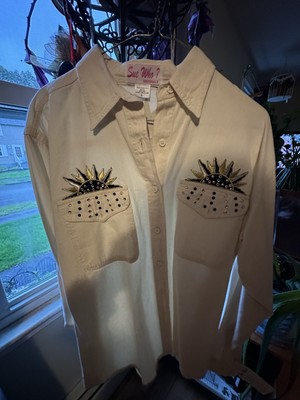 Sue Who? Original ivoryTop. New With Tags. Decorative Embroidery