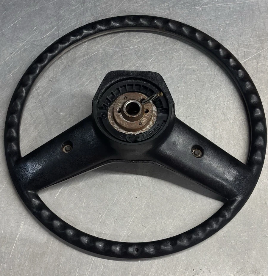 84-89 Chevy G20 Van GMC Vandura Steering Wheel W/Chevrolet Horn Button OEM - Image 2 of 4