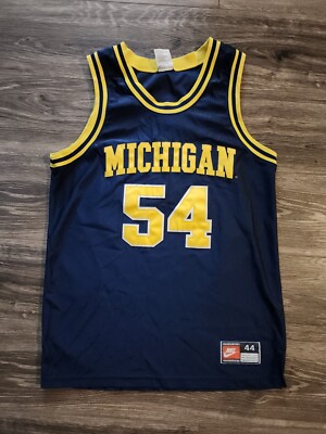 Vintage Nike Michigan Robert Tractor Traylor #54 Basketball Jersey