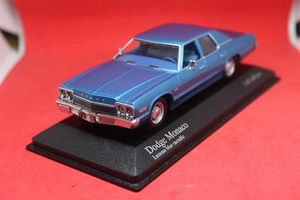 1/43 Dodge Monaco (1974) - MINICHAMPS - Immagine 2 di 4