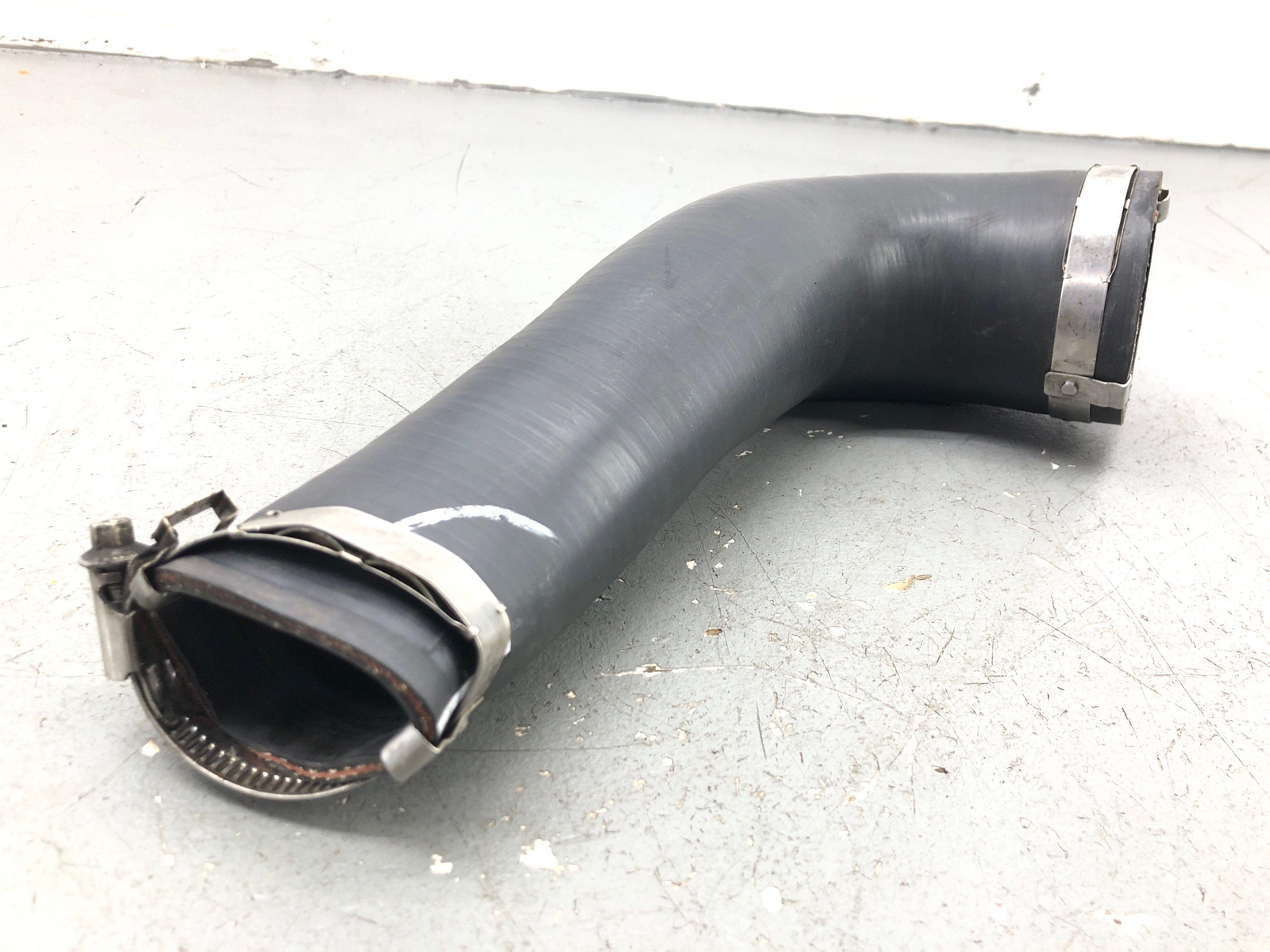 2020-2023 MCLAREN GT 4.0L LEFT AIR INTAKE INLET HOSE PIPE LINE 22FA232GP OEM