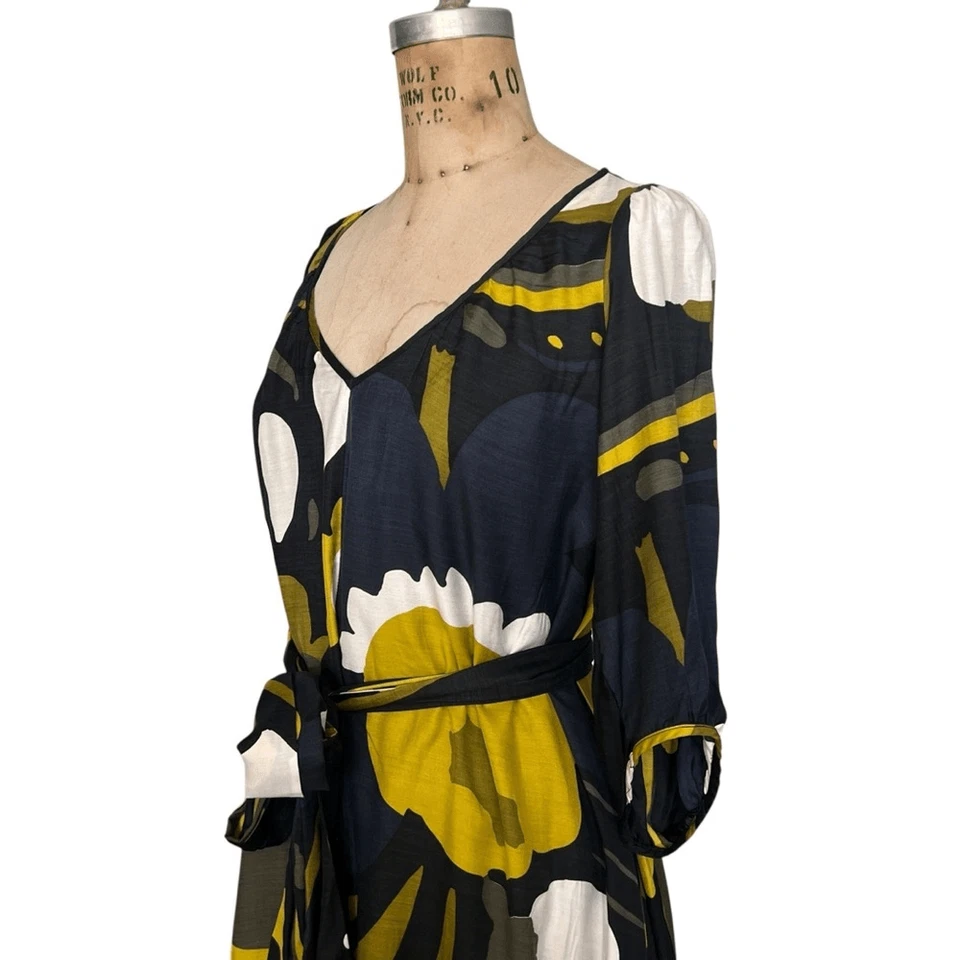 Vestido Marimekko Samu-Jussi Koski Estampado Floral con Cinturón XS Foto 4 de 4