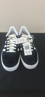 adidas Gazelle ADV Men's Low Top Lace-Up Sneakers Black/White Skateboarding