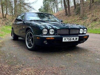 Jaguar XJR