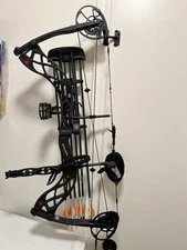Bowtech Carbon Knight Right Handed 60-70lbs Black Bow Package
