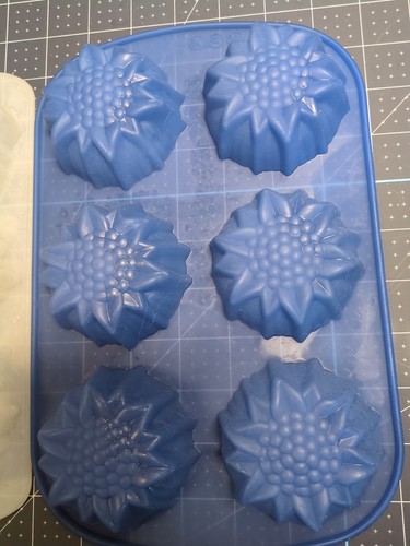 Molde artesanal para magdalenas de girasol y rosa jabón de silicona para hacer cupcakes bandeja helada - Imagen 2 de 8