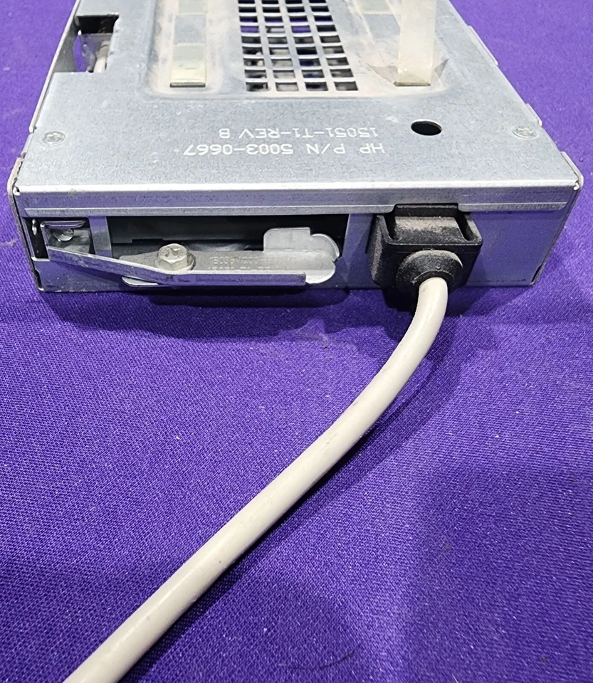 PBOX027-004 - Genuine HP 5003-0667 Pocket Media Drive Bay + Cable - Image 2 of 4