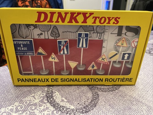 Dinky Toys Atlas Coffret Signalisation n°40 Neuf - Collection