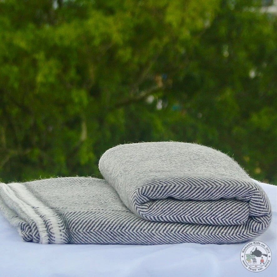 Cashmere Blanket " Sutra (सूत्र)" Handmade From Nepal, Bedspread, Blanket - Image 2 of 4