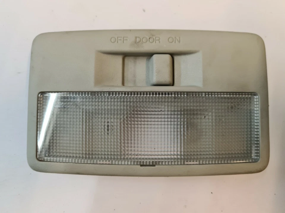 Luz de cortesía interior trasera Mazda 6 GH MK2 2007-2012 ORIGINAL C23551310 Foto 2 de 4