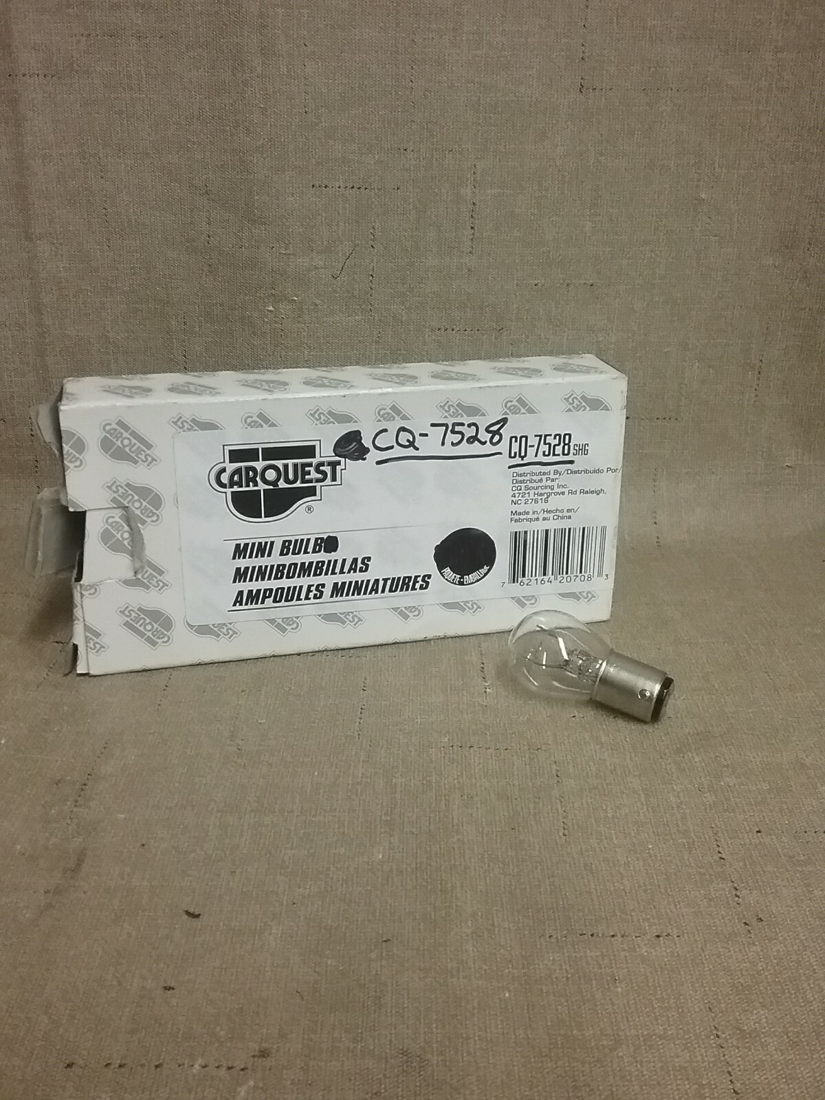 New CarQuest Miniature Automotive Light Bulb CQ7528 eBay