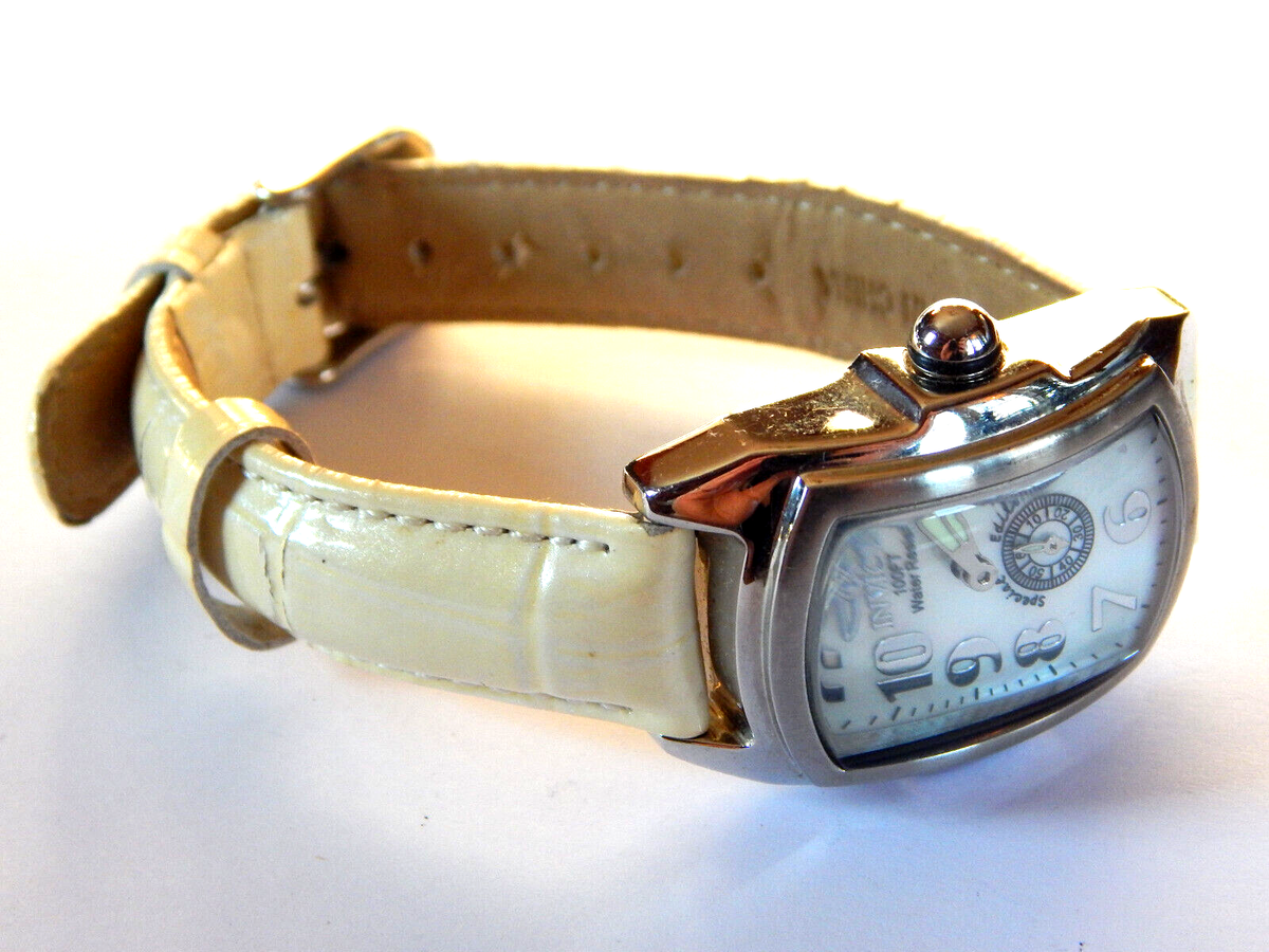 Vintage Womens Invicta 100ft Water Resistant Special Edition  display picture 2
