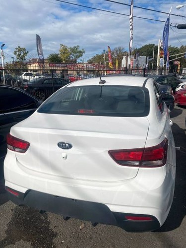 2020 Kia Rio LX - Picture 2 of 7