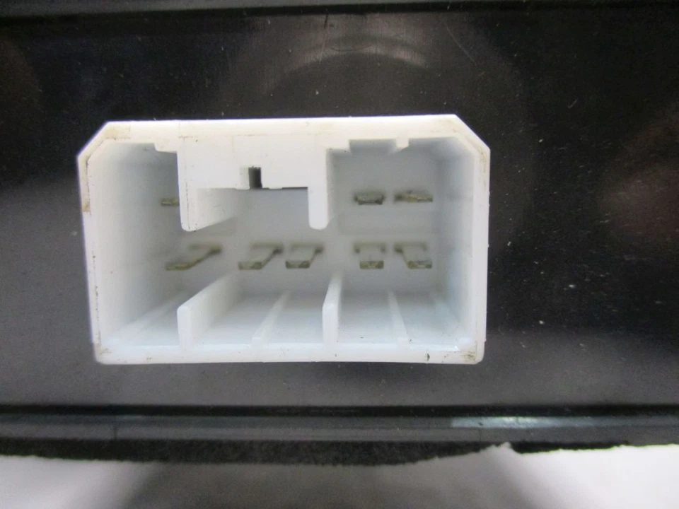 Centralina Spiegelsteuerung per Kia Carnival I ( Up) 2.9 Tdi 0K53B667F0A - Immagine 3 di 4