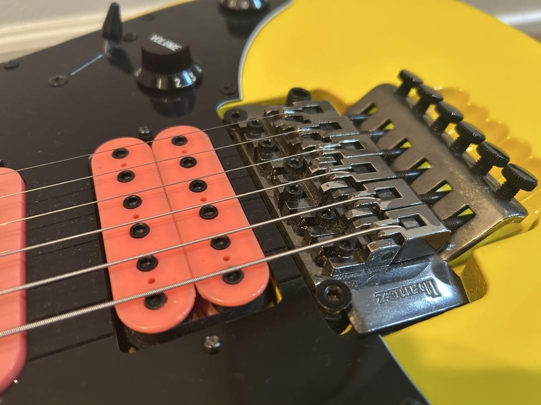 限定♪】 Ibanez JEM Junior Special Yellow