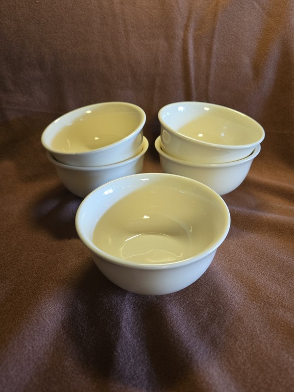 Set of 5 Pfaltzgraff Off White Stoneware Custard Sups