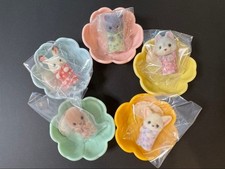 Sylvanian Families Baby  Flower Bed Set, New, Cat Inside, Gachapon Included