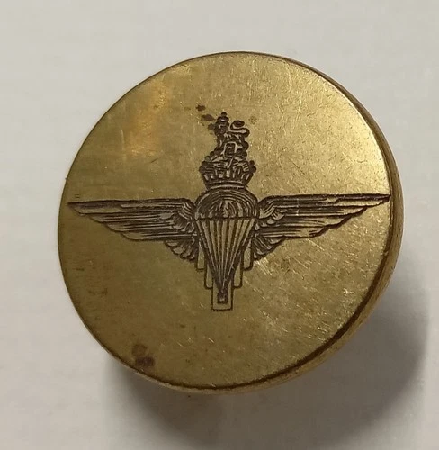 WW2 Era Kings Crown Parachute Regiment 20.3mm Brass Blazer Button by Pitt & Co