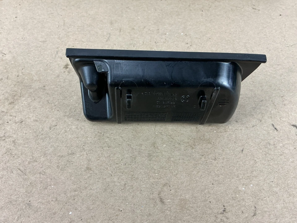 BMW 740i 740Li 2010-2015 consola central inserto de cenicero delantero 9119317 OEM Foto 2 de 4