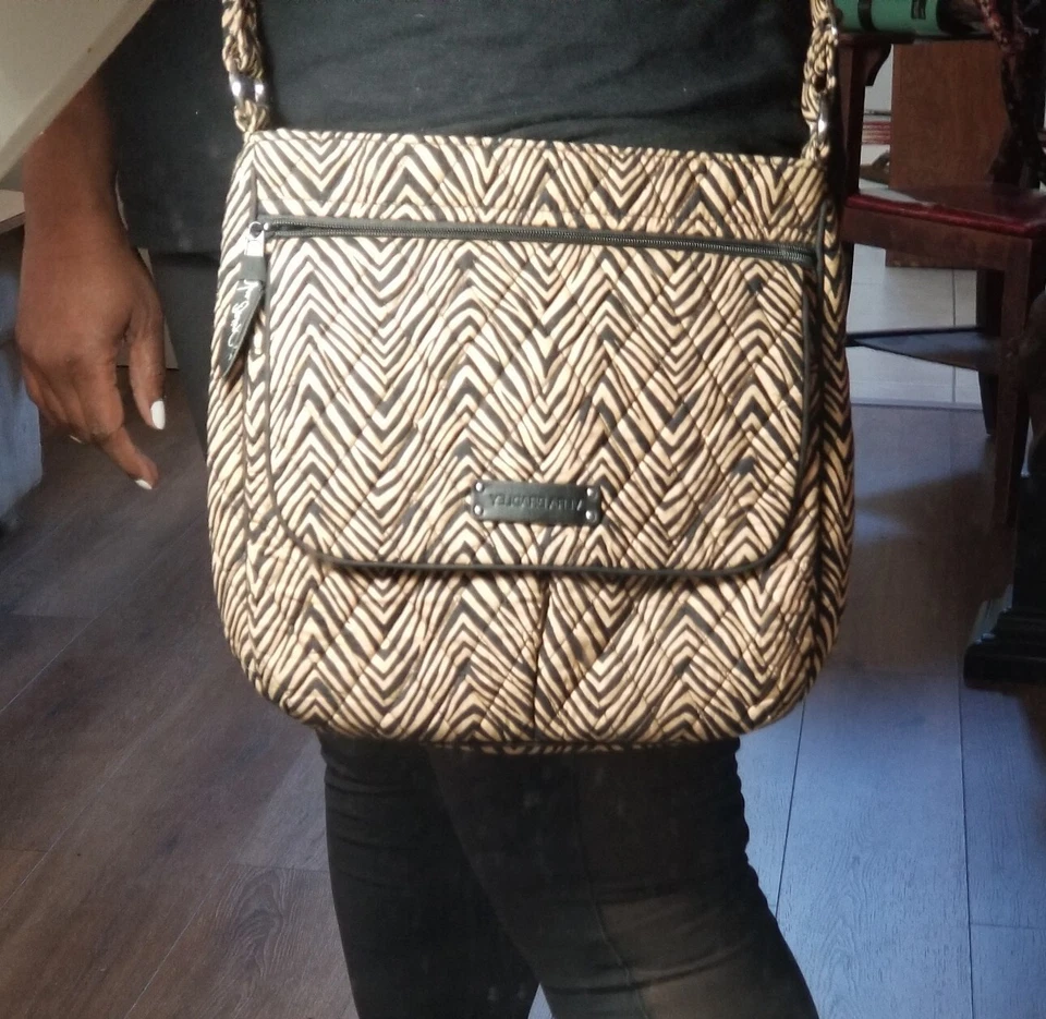 Bolso Bandolera Vera Bradley Doble Cremallera Negro y Marrón Cebra Acolchado Usado en Excelente Condición