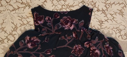 Jessica Simpson Maternity Top Sz M Green Purple Floral LS Cold Shoulder Stretch - Picture 7 of 8