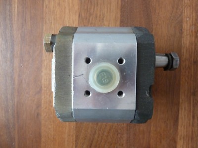 ORIGINAL JSB John S Barnes Zahnradpumpe Hydraulikpumpe W / V9A1-08-R-11M07-N-N