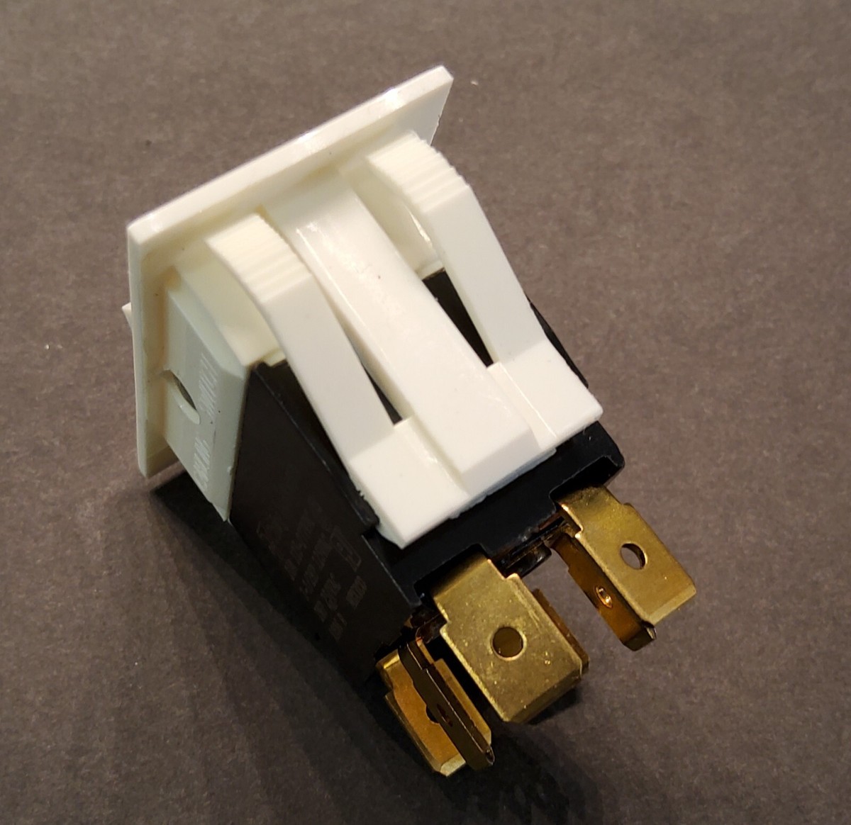 CARLING (5-PACK) ROCKER SWITCH 20A 125-277VAC TIGL721-1S-WH-NWH | eBay