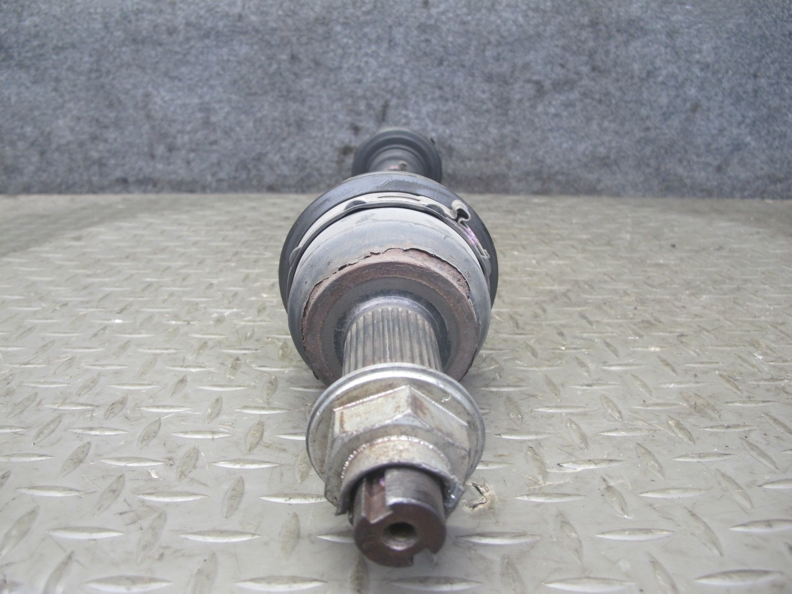 2017-2020 MASERATI LEVANTE M161 3.0L AWD FRONT RIGHT SIDE SUSPENSION AXLE SHAFT