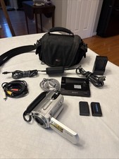 Sony Handycam DCR-SR42 Silver Video Digital Night Shot 40x Zoom Carl Zeiss Lens