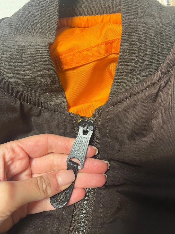 Alpha Industries MA-1, foto 2 de 5