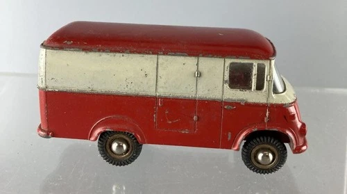 STRENCO HANOMAG COURIER VAN 1:50 SCALE ALL DIECAST *VINTAGE*