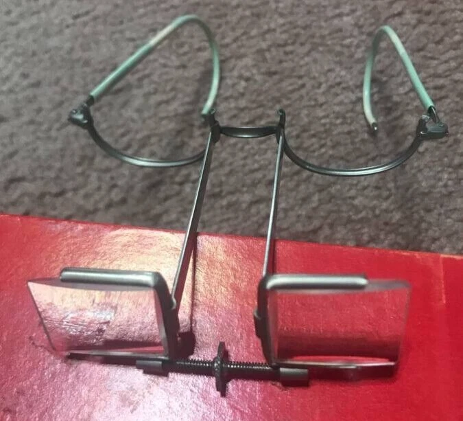 NEW AMERICAN OPTICAL BEEBE MAGNIFYING GLASSES ~Pristine Antique in original box