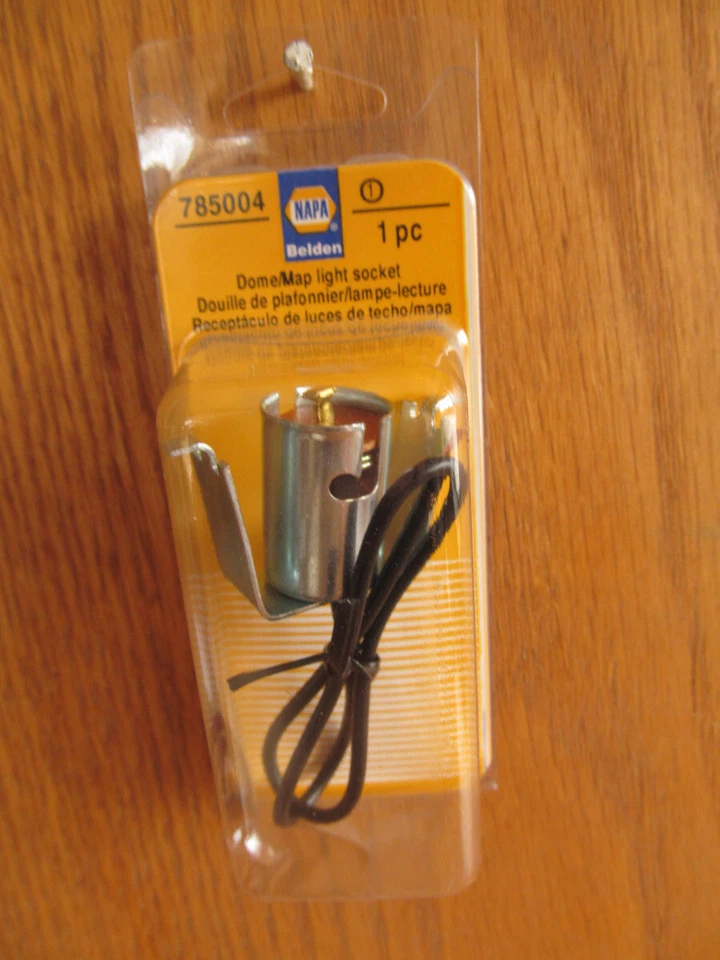 NAPA Belden DOME/MAPA ENCHUFE DE LUZ #785004 (AI-76) Foto 2 de 3