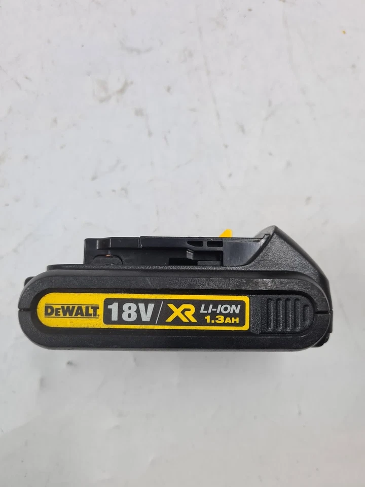 Lot De 4 Outils Électriques Dewalt - Perceuse/Visseuse DCD796, Pour Pièces - Photo 4/4