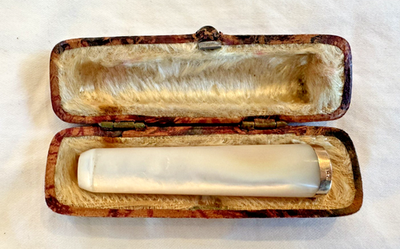 gold tip cigarette holder Antique Mother Of Pearl Cigarette Holder 14K Gold Tip w/ Case