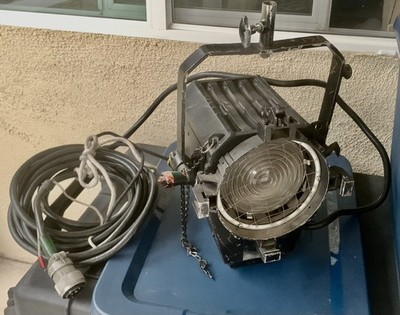 #ad Sirio 575W HMI Fresnel Light DeSisti 575 Ballast Scrims Set 3 Extra Cables $120.00