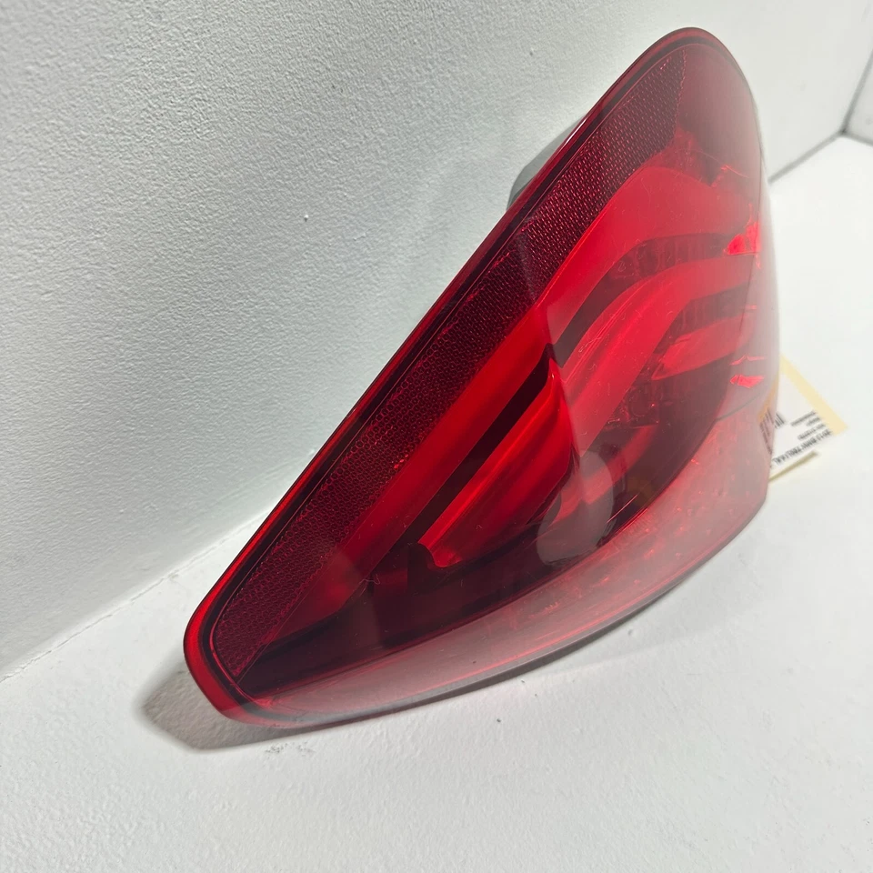 BMW 750LI 2013-2015 LUZ TRASERA DERECHA EXTERIOR LUZ LUZ OEM Foto 3 de 4